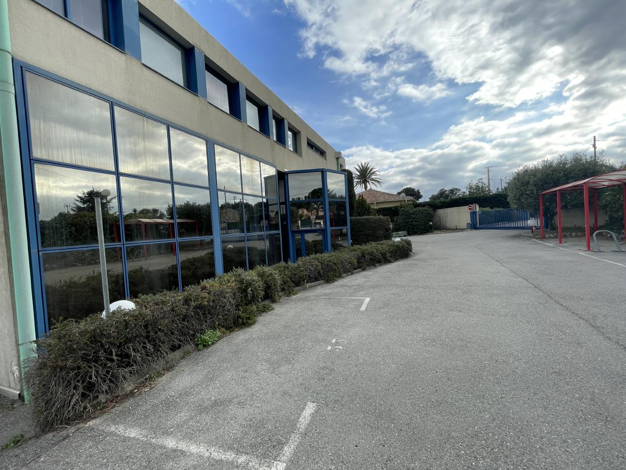 Local d'activité Saint-Laurent-du-Var 224m² Location local d'activité Saint-Laurent-du-Var Alpes-Maritimes OLACT2534143 0